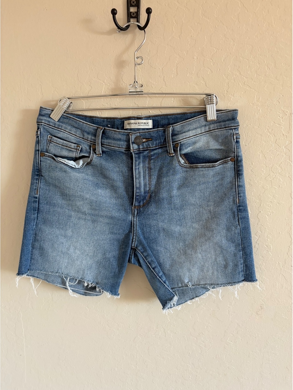 Banana Republic cut off shorts